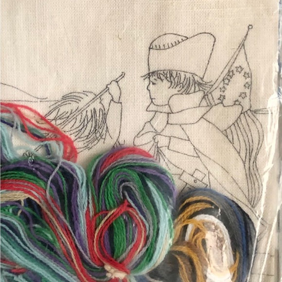 Crewel stitchery kit Coats & Clark Vintage 12x16 named Patriots kids boat  flag - Picture 2 of 8
